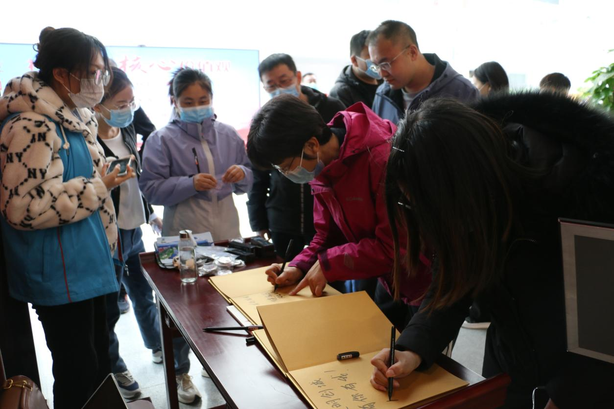 首页- am8亚美集团旗舰厅官网